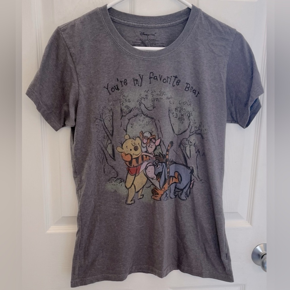 Disney Winnie the Pooh Tee, Juniors Size Large